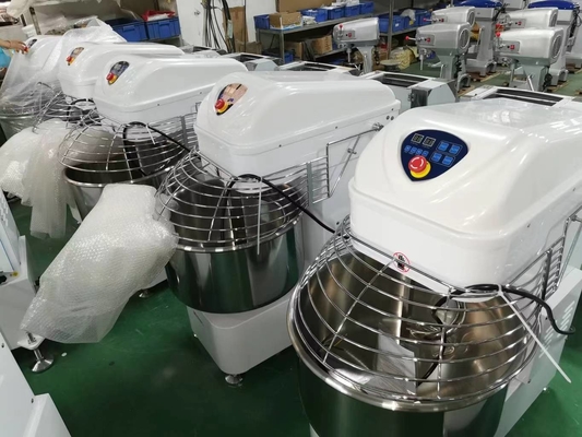 Kapasitas 80L Spiral Mixer 17,8 Rpm Tangki Kecepatan Peralatan Masak Fast Food Peralatan Dapur