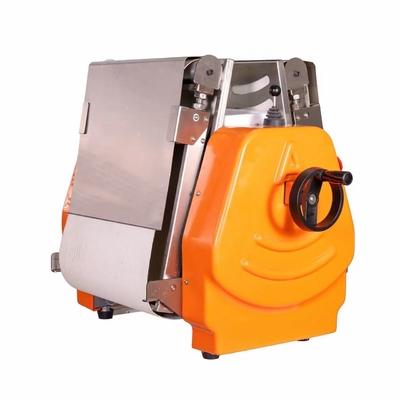 370mm Roller Teas Pressing Machine Untuk Restoran 1 Fase 0.4KW Daya 2.5kg Rolling Weight