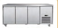 Air Cooling Baja tahan karat GN1/1 3 Pintu Meja Kerja Chiller Suhu 2 ~ 8.C Unit pendingin